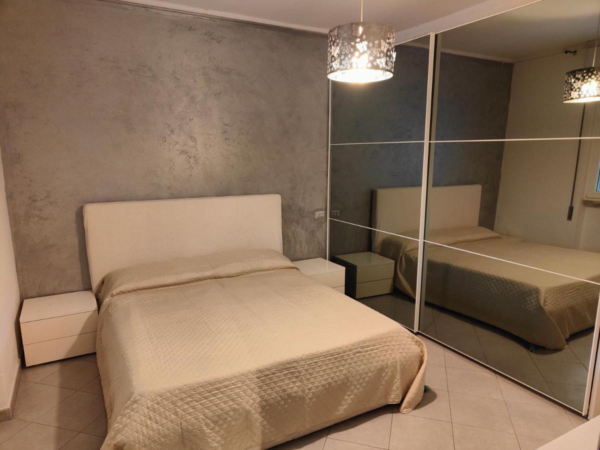 L'Appoggio Perfetto Apartment Виареджо Екстериор снимка