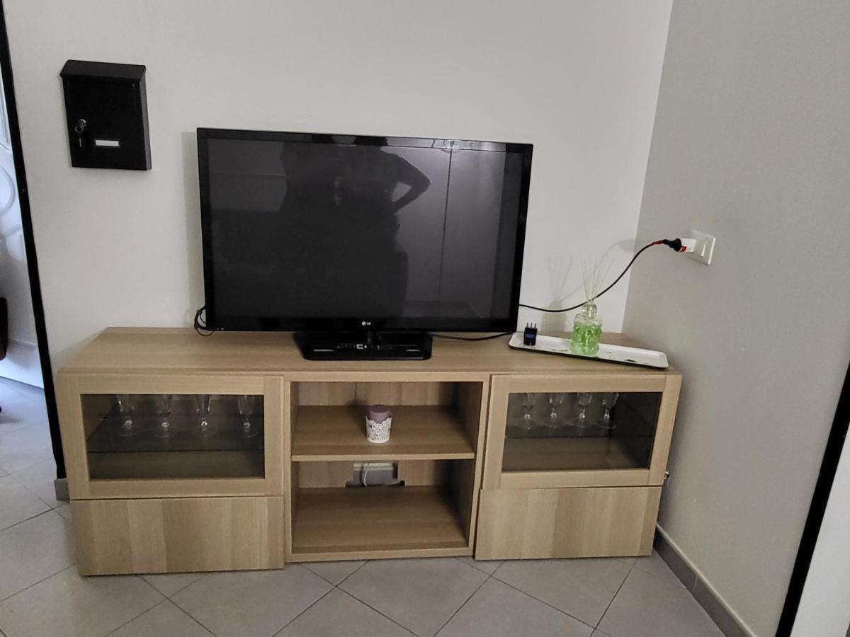 L'Appoggio Perfetto Apartment Виареджо Екстериор снимка